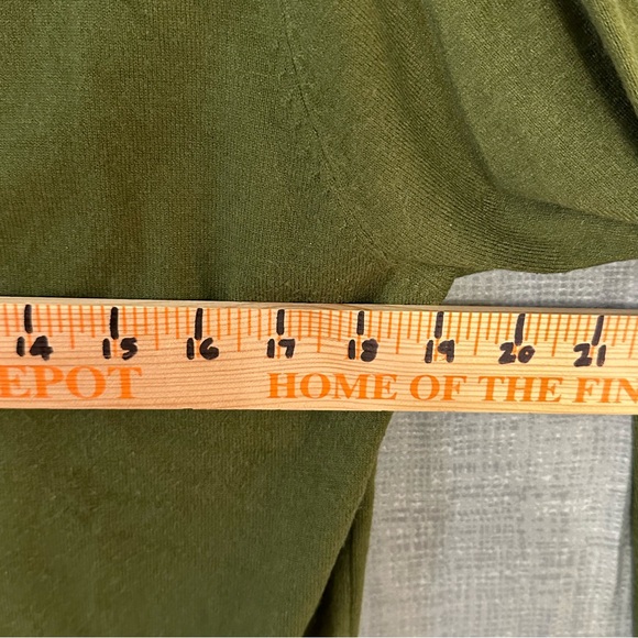 Liv Milano sweater rhinestone bow collar with keyhole olive green size Large - Picture 5 of 9